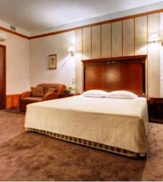 HOTEL KRISTOFF 3* - 1