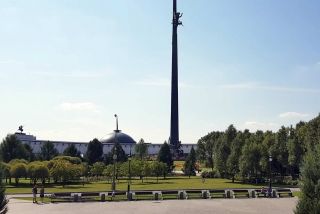 GUIDED TOUR OF THE VICTORY PARK AND THE WAR MUSEUM