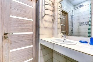 APPARTAMENTO A SAN PIETROBURGO VE14 - 15